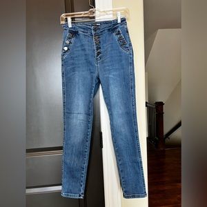 🩶🩶 Really cute Fashion Nova jeans! 🩶🩶